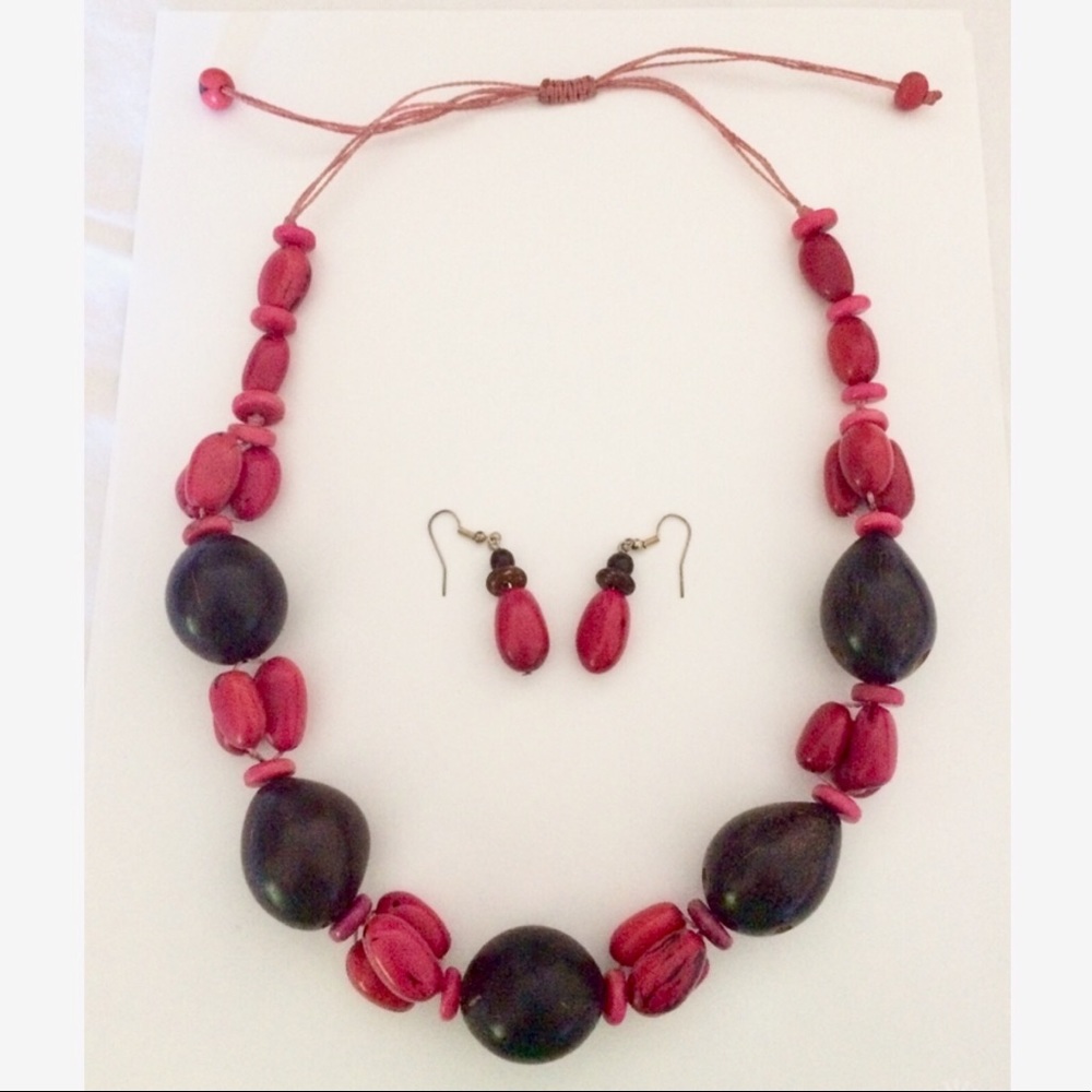 Handmade Ecuadorean Tagua Necklace + Earrings